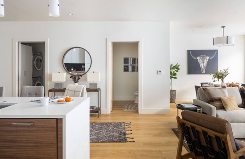 Jackson Condominio | Puesto avanzado: One Town Hill 508