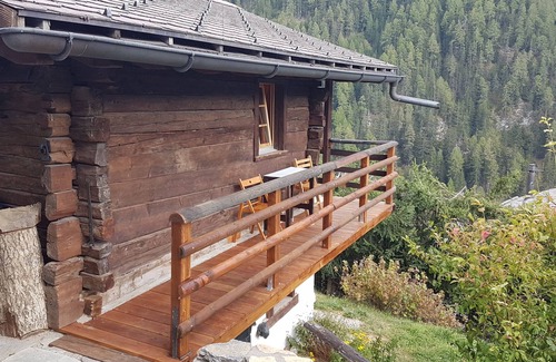 Saint-Luc Apartamento | Exterior: Apartamento en la planta baja de un chalet, cerca del funicular, para 2 a 4 personas, g