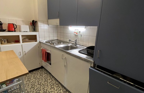 St. Luc Apartamento | Outside : on the 4rd floor of a five-storey apartment house, lift, south balcony with beautiful view