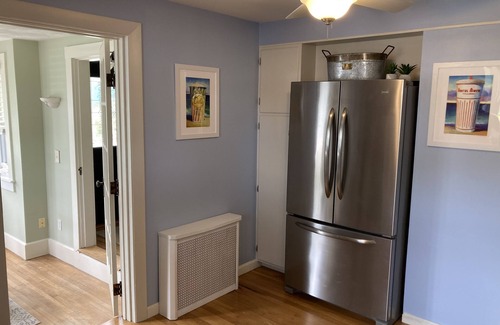 Lincoln Casa | 🌇Outside Providence! 3-Bed Near Twin River Casino!
