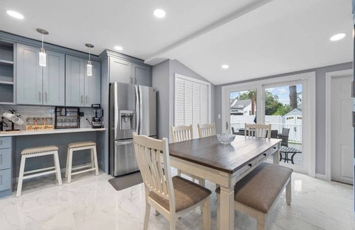 East Massapequa Casa | Outstanding 3-bedroom house in Amityville