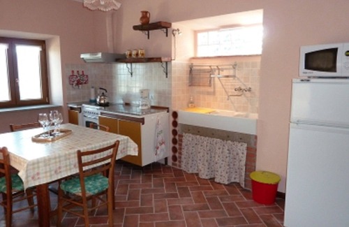 Barga Villa | Sobresaliente 3 dormitorios en suite Villa panorámica en la Toscana (Albiano, Barga, Lucca)