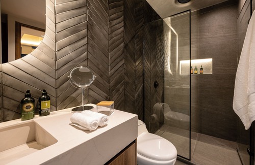 San Diego Apartamento | Outstanding & bright 548sqm apartment with Jacuzzi & A/C in El Poblado