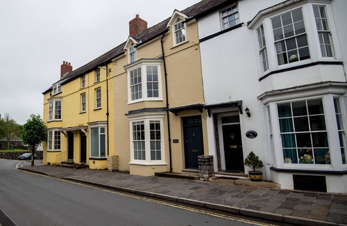 Laugharne Cabaña | Gwalia House - La última edición de Laugharne