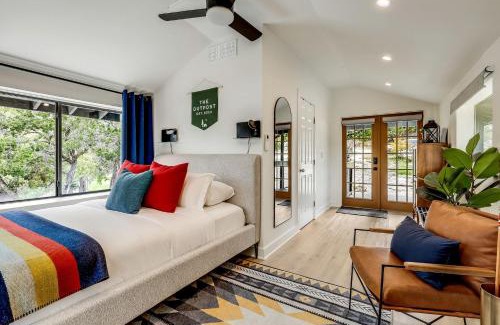 Leander Casa | Outstanding Modern Cabin with Spectacular Outdoor and Indoor Areas in Texas