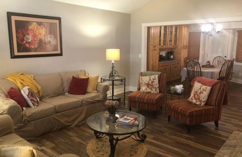 Rossville Casa | Overbrook Escape Cozy 2BR Retreat Near Chattanooga in N Ga