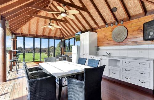 Clarence Town Casa | Overflow Downs-Riverside Acreage