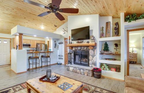 Heber Casa | Overgaard Cabin with Private Deck, Grill and Fire Pit!