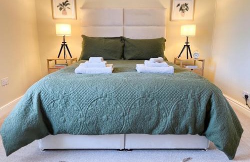 Chester Casa | Overleigh Cottage, with optional Hot Tub hire