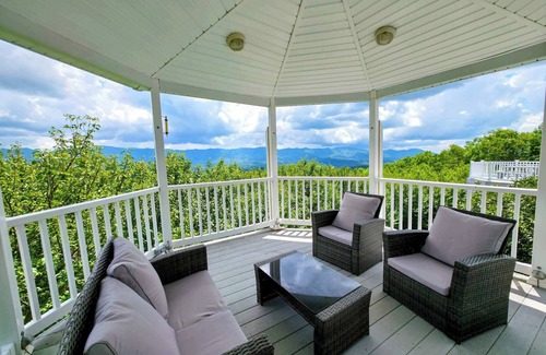 Andrews Casa | Overlook Retreat *New Listing*