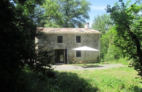 Pieusse Casa | VISTAS A UN RÍO, CASA DE PASTORES, AUTÉNTICO Y FAMILIAR, WIFI