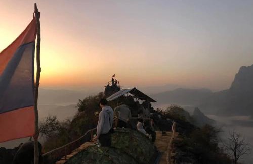 Nong Khiaw Otro | Overnight Camping At Nong khiaw View point