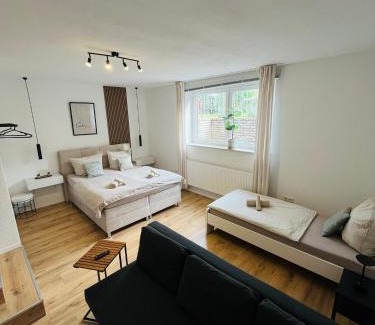 Misburg - Nord Apartamento | OVERNIGHT No2 - Studio, Küche, Netflix