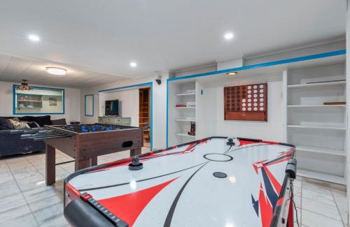 Atlantic City Apartamento | Oversized Family Beach Block Duplex with Game Room