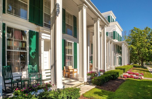 Manchester Apartamento | Oversized Retreat | King Suite + Flavorful Cuisine