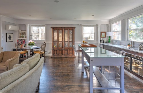 Bridgehampton Casa | Oversized Rooms, Outdoor Living Spaces, Close to Ocean
