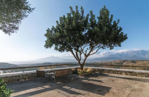 Kamilari Casa | OVGORA - Ismini Sea View Room in Kamilari Village