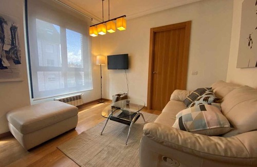 Las Campas y San Claudio Apartamento | Oviedo Soja City, a minutos del centro VUT-4679-AS