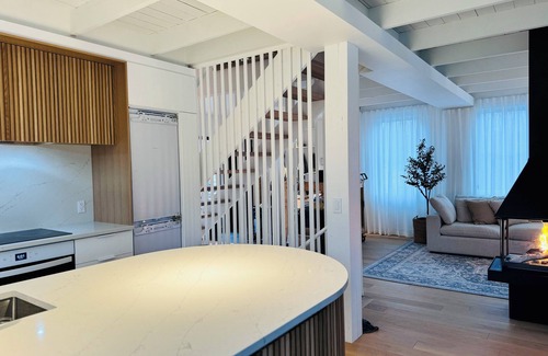 Huberdeau Chalet De Esquí | ōVive–Vista Impresionante al Río, Diseño, Jacuzzi, Tremblant