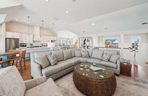 Colington Casa | Owens -- Brand New 12 BR Luxury Oceanfront