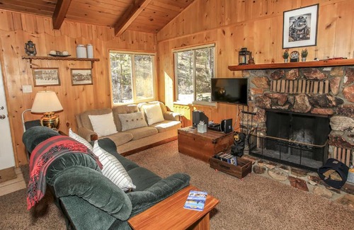 Fawnskin Casa | Owl Cabin
