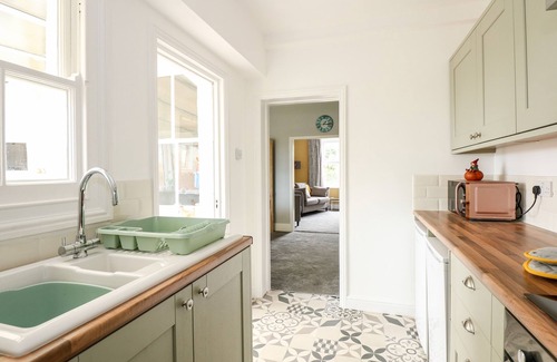 Southrepps Cabaña | OWL COTTAGE, pet friendly, character holiday cottage in Southrepps
