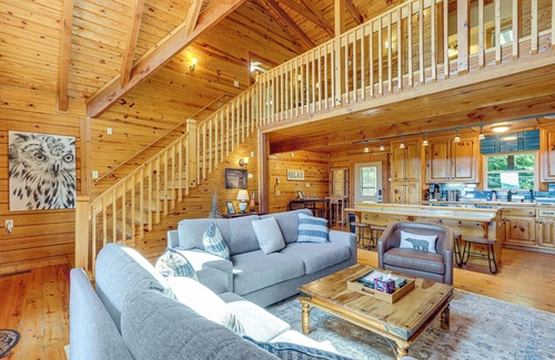 Ranger Cabina | 'Owl's Nest' Pet-Friendly Cabin w/ Private Hot Tub