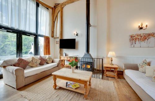 Wattisham Casa | Owls End at Wattisham Hall
