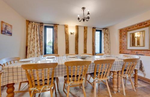 Wattisham Casa | Owls End at Wattisham Hall