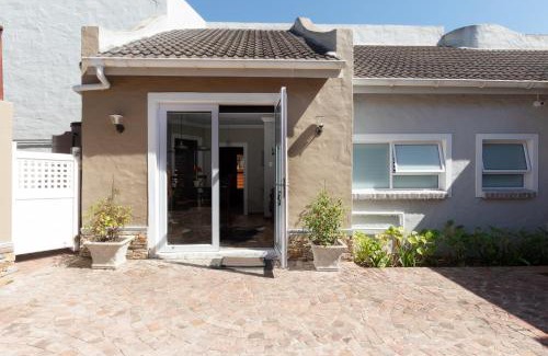 George Apartamento | Owls Nest Self Catering