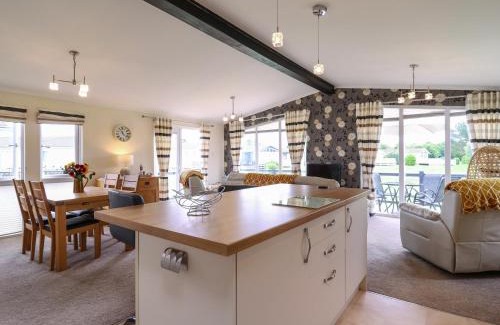 Leiston Casa | Owls Retreat, Lodge 11