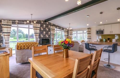 Leiston Casa | Owls Retreat, Lodge 11