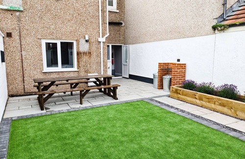 Llandudno Cabaña | OXFORD HOUSE, family friendly, luxury holiday cottage in Llandudno