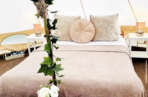 South Leigh Otro | Oxford Riverside Glamping