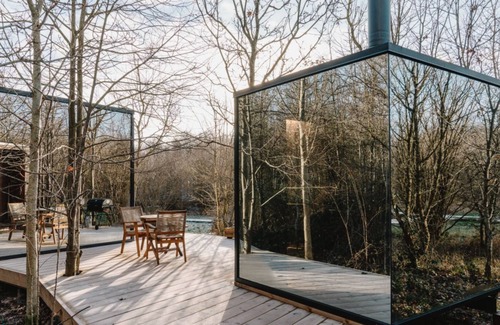 Kidlington Casa | Oxfordshire: Lakeside Mirror Houses (FULL SITE)