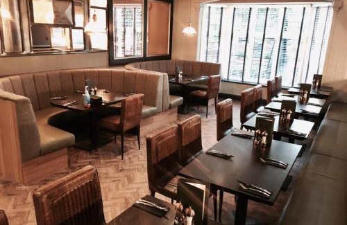 Grangemouth Hotel | Oxgang Kitchen Bar & Rooms