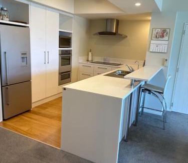 Picton Apartamento | Oxleys 406 3 bedroom Waterfront Apartment