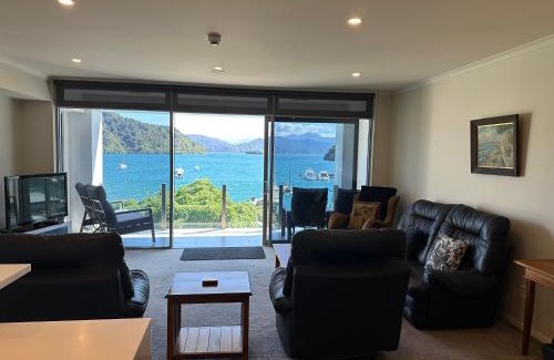 Picton Apartamento | Oxleys 406 3 bedroom Waterfront Apartment