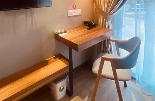 Batam Apartamento | oxy suites G-01 at Shop House Meisterstadt Pollux Habibie
