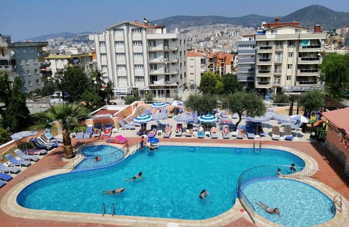 Kusadasi Apartamento | Oya Family Suites