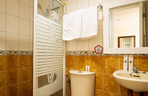 Bagong Pag-asa Casa | OYO 115 Northridge Mansions