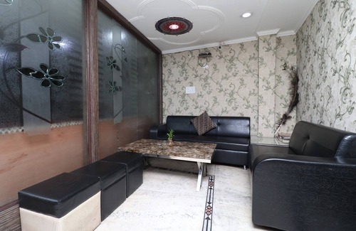 Gwalior Hotel | OYO 11943 Hotel Yugantar Palace