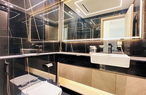 Jumeirah Village Circle Hotel | OYO 1288 Home Fully Furnished 1Bed