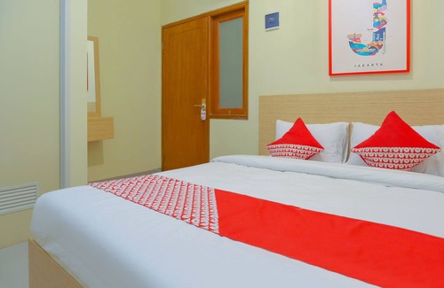 Menteng Hotel | OYO 1524 D' Paseban