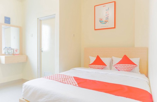 Menteng Hotel | OYO 1524 D' Paseban