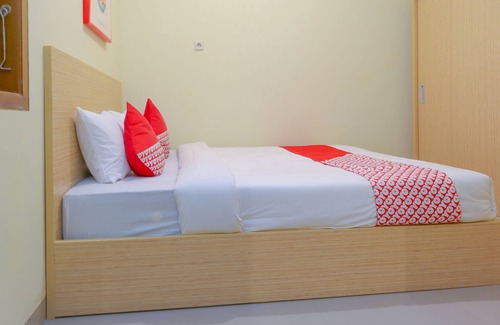Menteng Hotel | OYO 1524 D' Paseban
