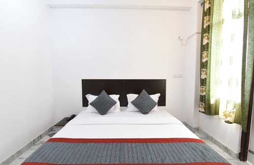 Greater Noida Casa | OYO 18982 OOAK Hotels Delta 1