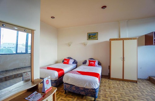 Manado City Centre Hotel | OYO 2217 Galaxy Hotel
