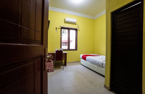 Manado Hotel | OYO 2486 Bahana Guest House