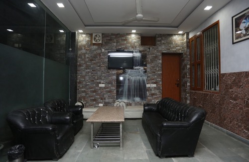 Jharsa Village Hotel | OYO 28264 Chirag House